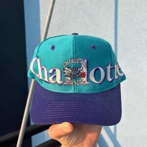 Vintage Charlotte Hornets SnapBack 90s Logo 7 Embroidered Wrap Around Graphic